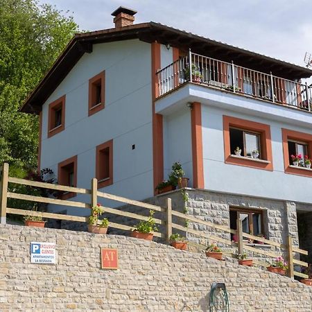 Apartament La Besnada Onís Zewnętrze zdjęcie