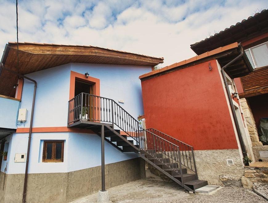Apartament La Besnada Onís Zewnętrze zdjęcie